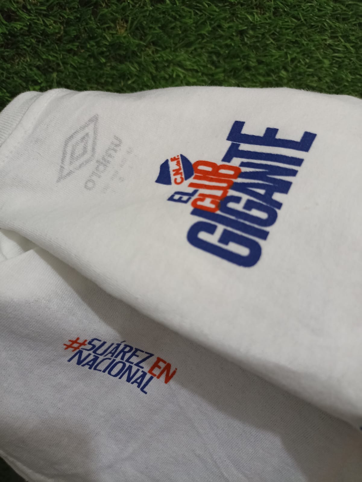 CAMISETA NACIONAL LUIS SUAREZ ALGODON
