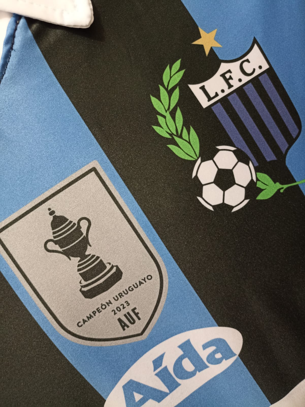 JERSEY LIVERPOOL DE URUGUAY UTILERIA