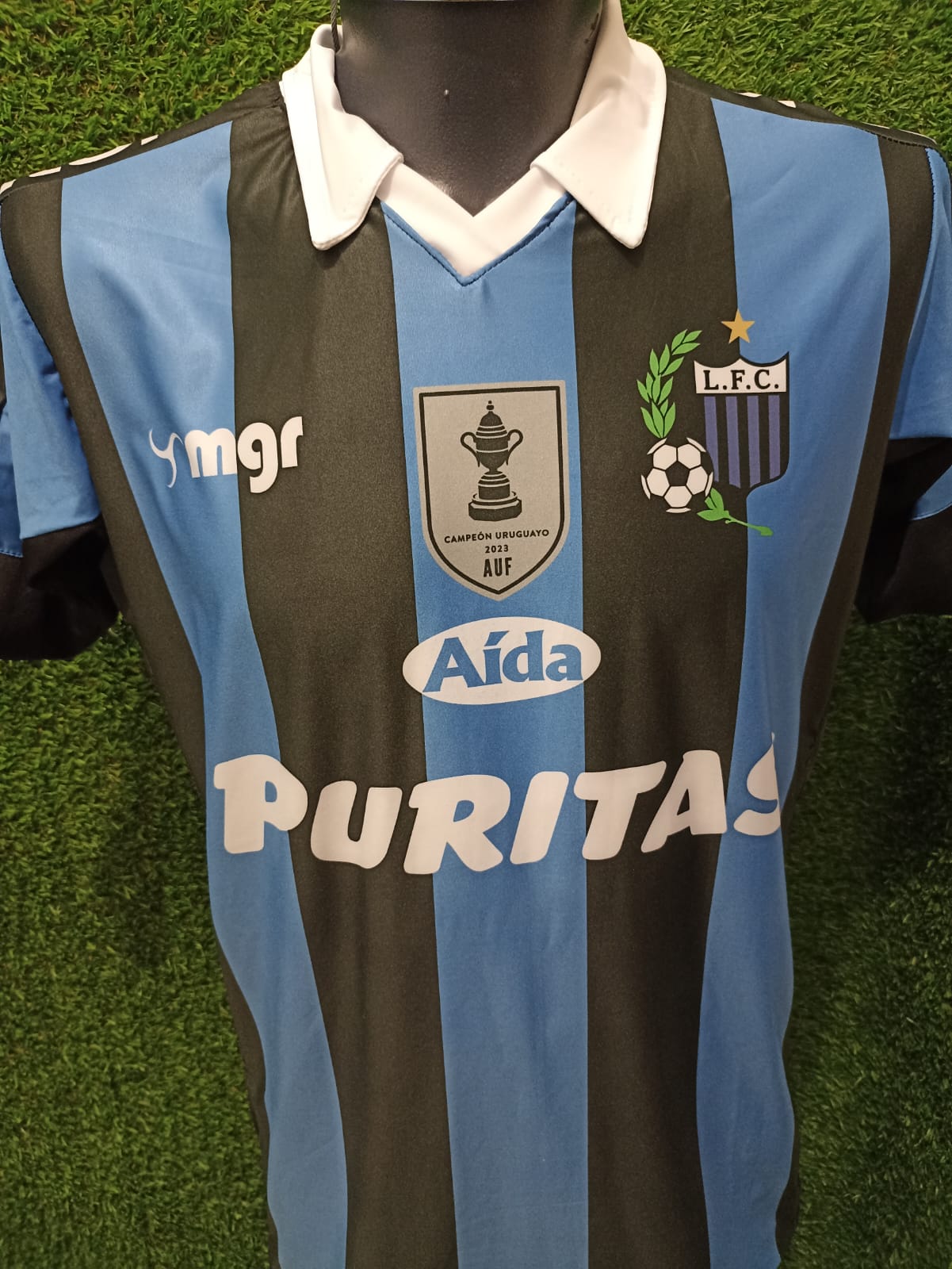JERSEY LIVERPOOL DE URUGUAY UTILERIA