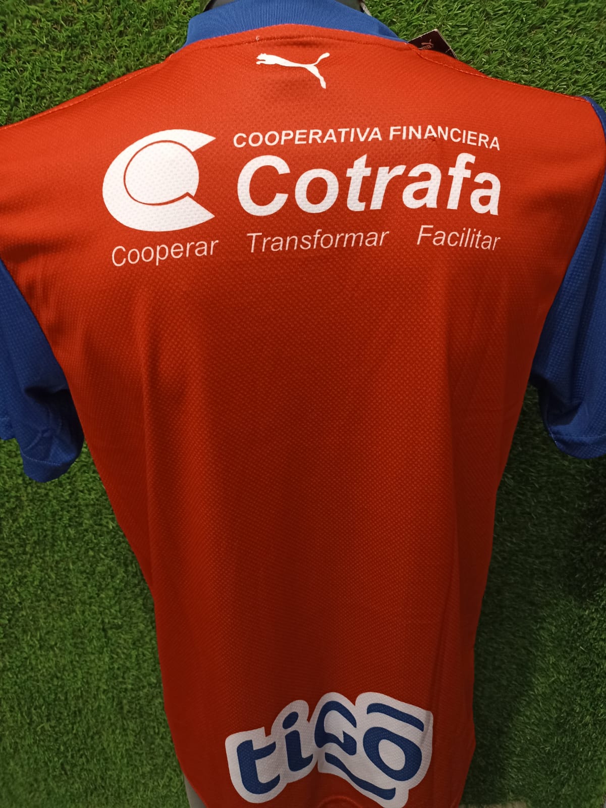 JERSEY INDEPENDIENTE DE MEDELLIN LOCAL 2020