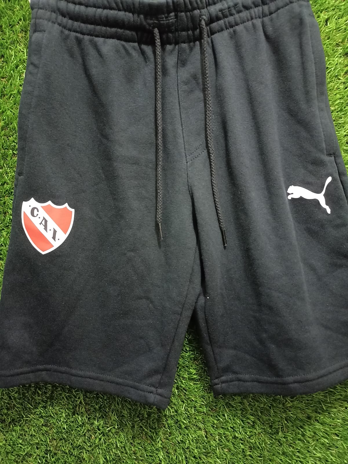 SHORT CAI CON BOLSILLOS