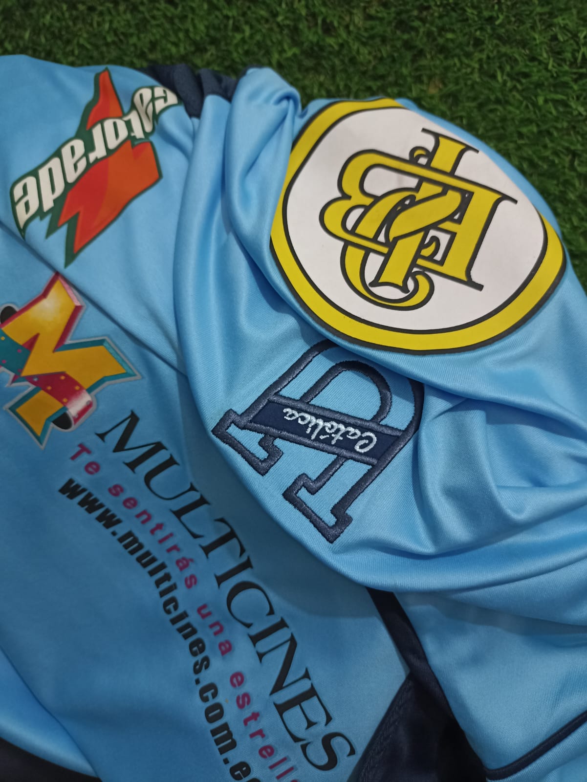 JERSEY UNIVERSIDAD CATOLICA DE QUITO #5