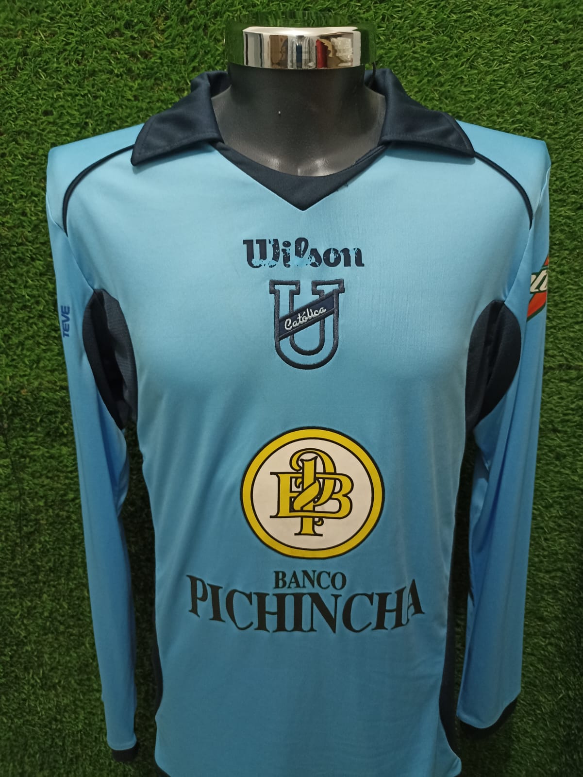 JERSEY UNIVERSIDAD CATOLICA DE QUITO #5