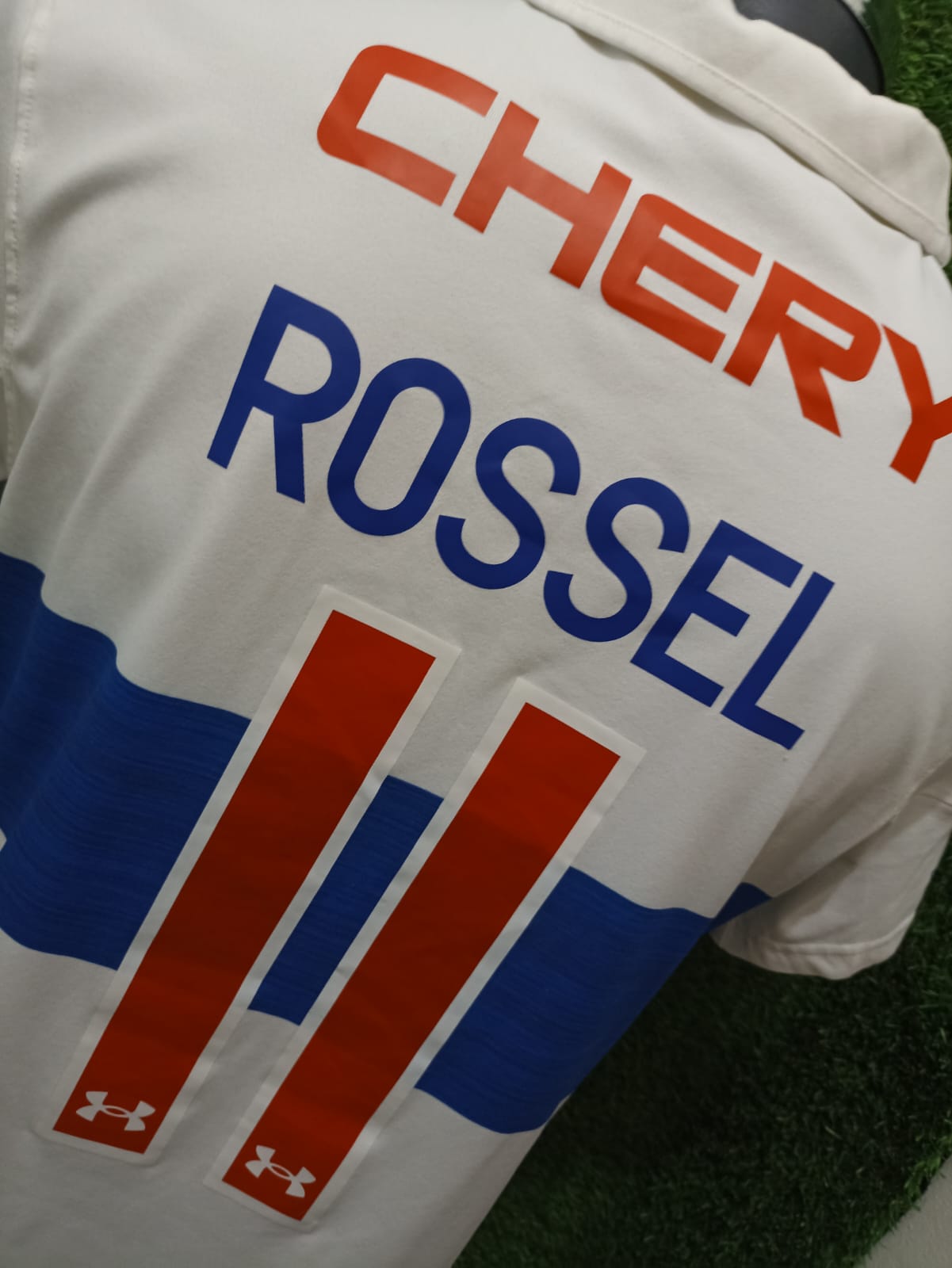 JERSEY UNIVERSIDAD CATOLICA DE CHILE #11 ROSSEL