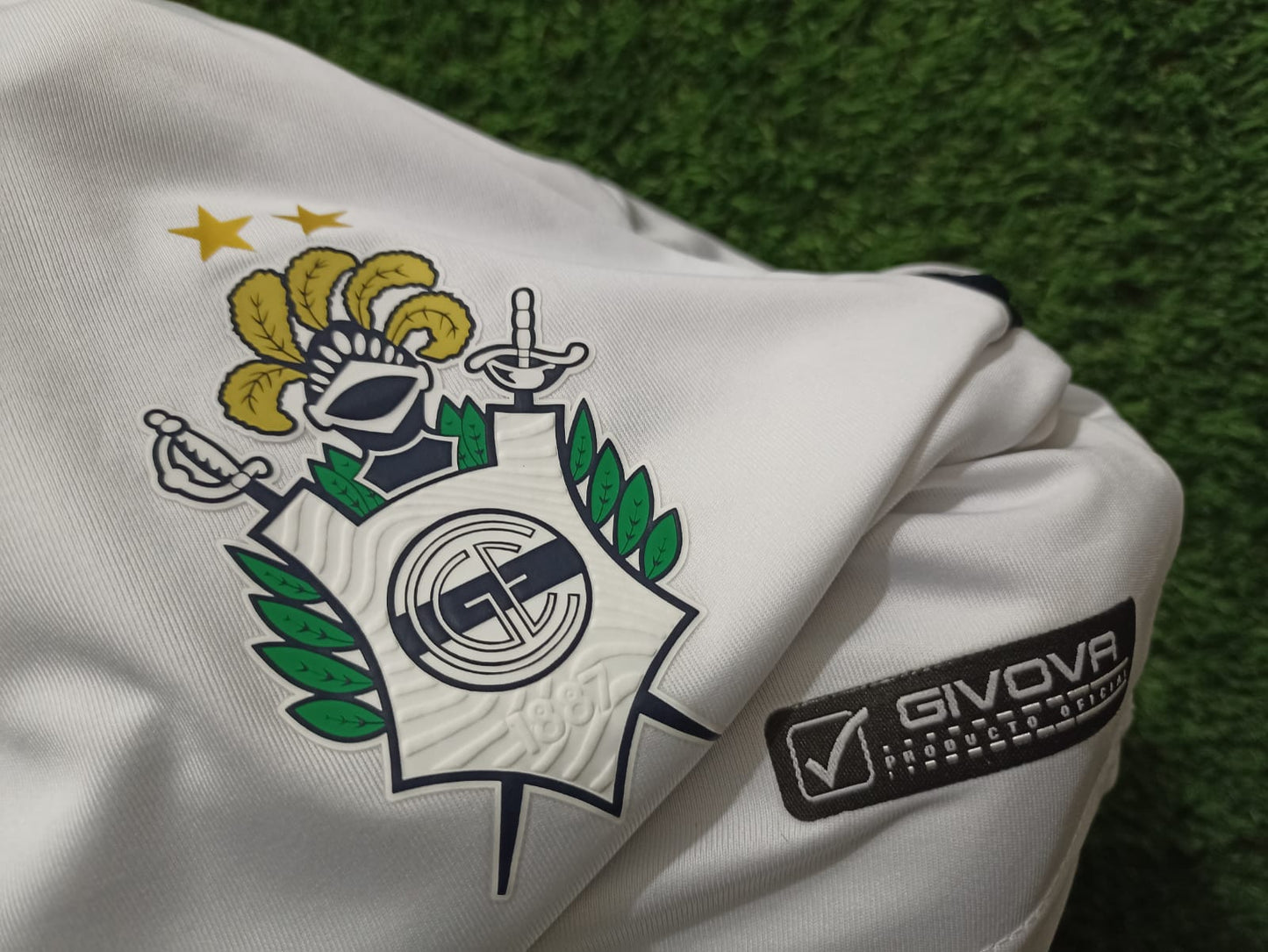 JERSEY GIMNASIA Y ESGRIMA DE LA PLATA #5 SARAVIA