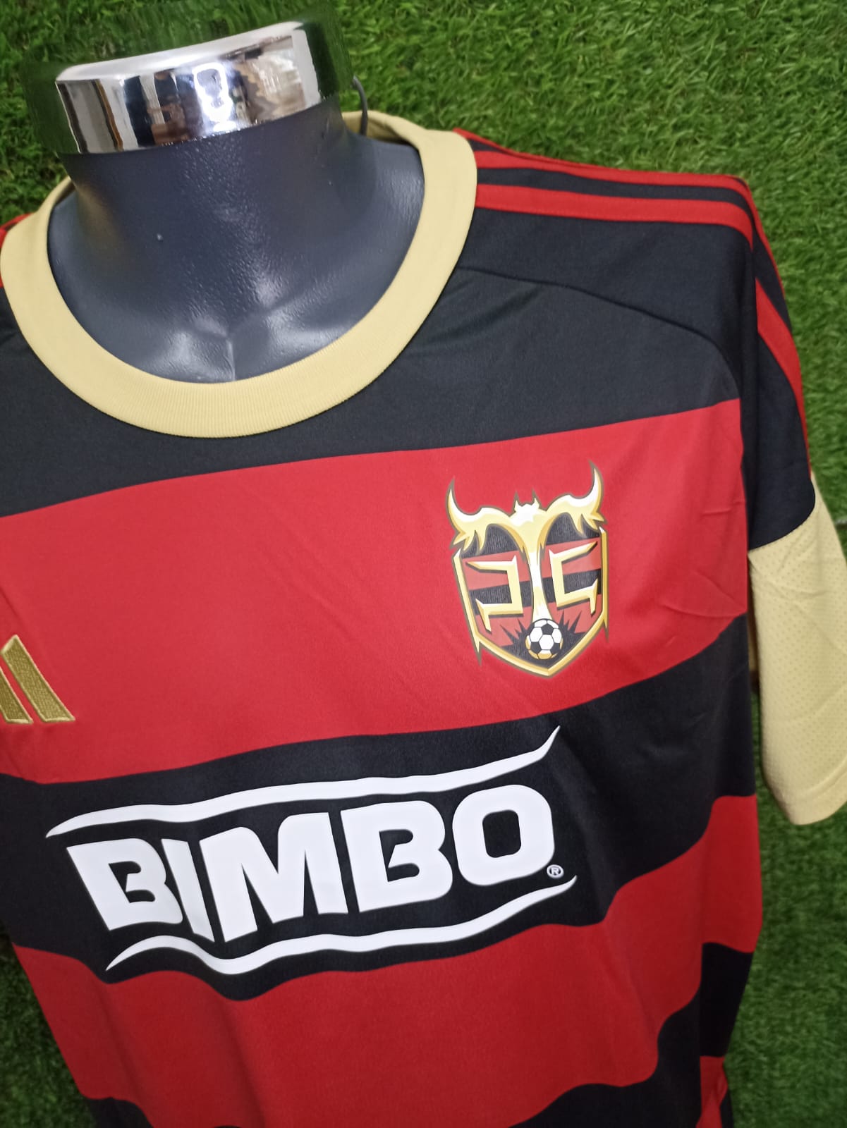JERSEY PELUCHE CALIGARI KINGS LEAGUE AMERICAS