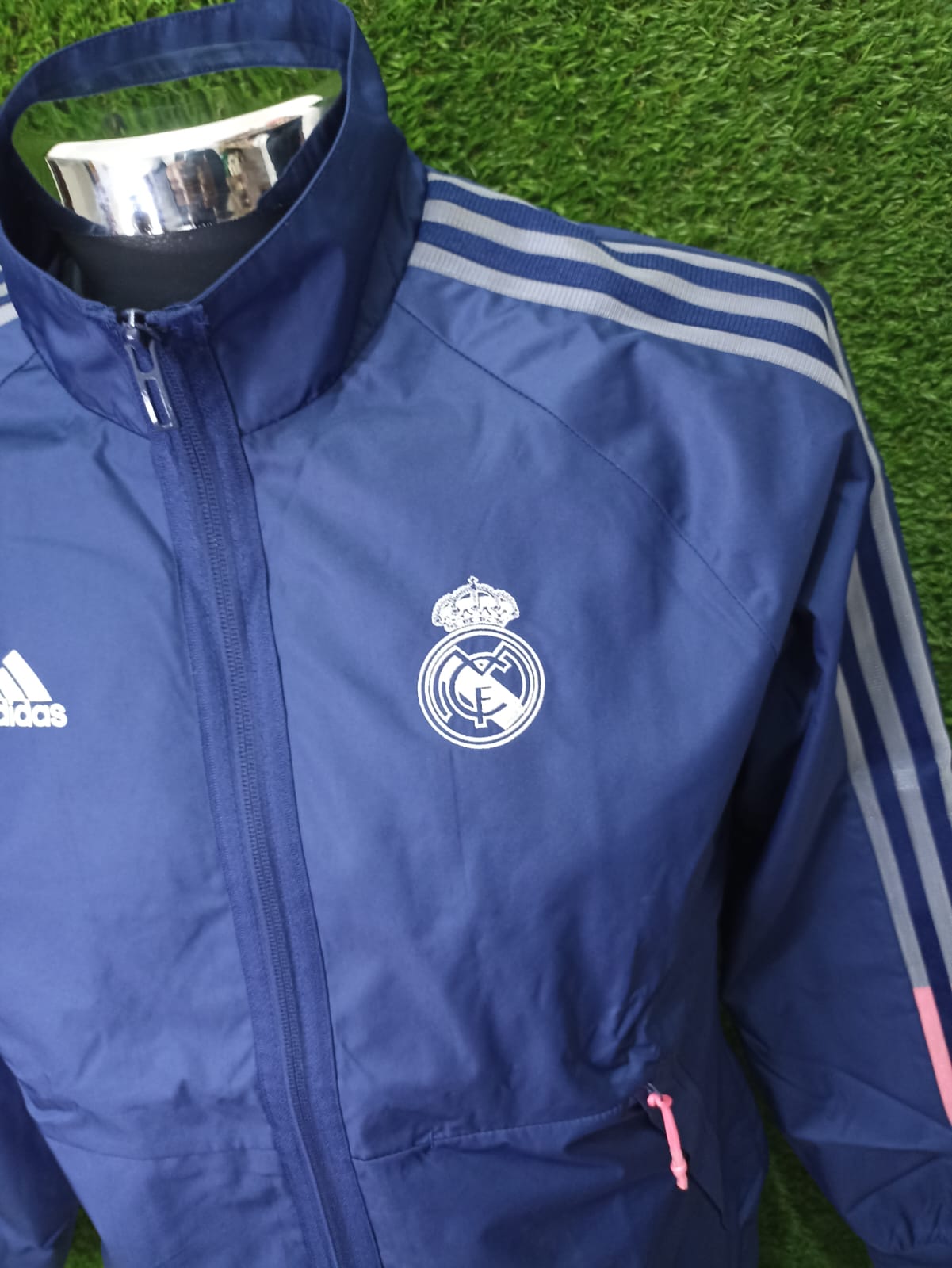 ROMPEVIENTOS REAL MADRID DAMA