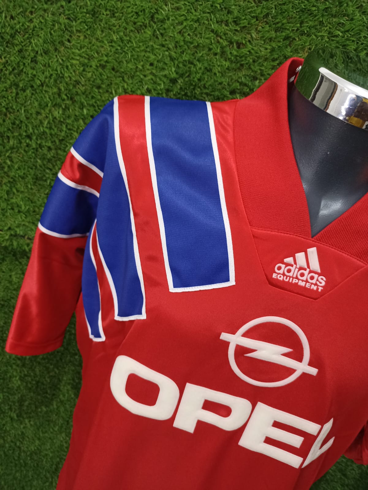 JERSEY BAYERN MUNICH 1992 DE EPOCA
