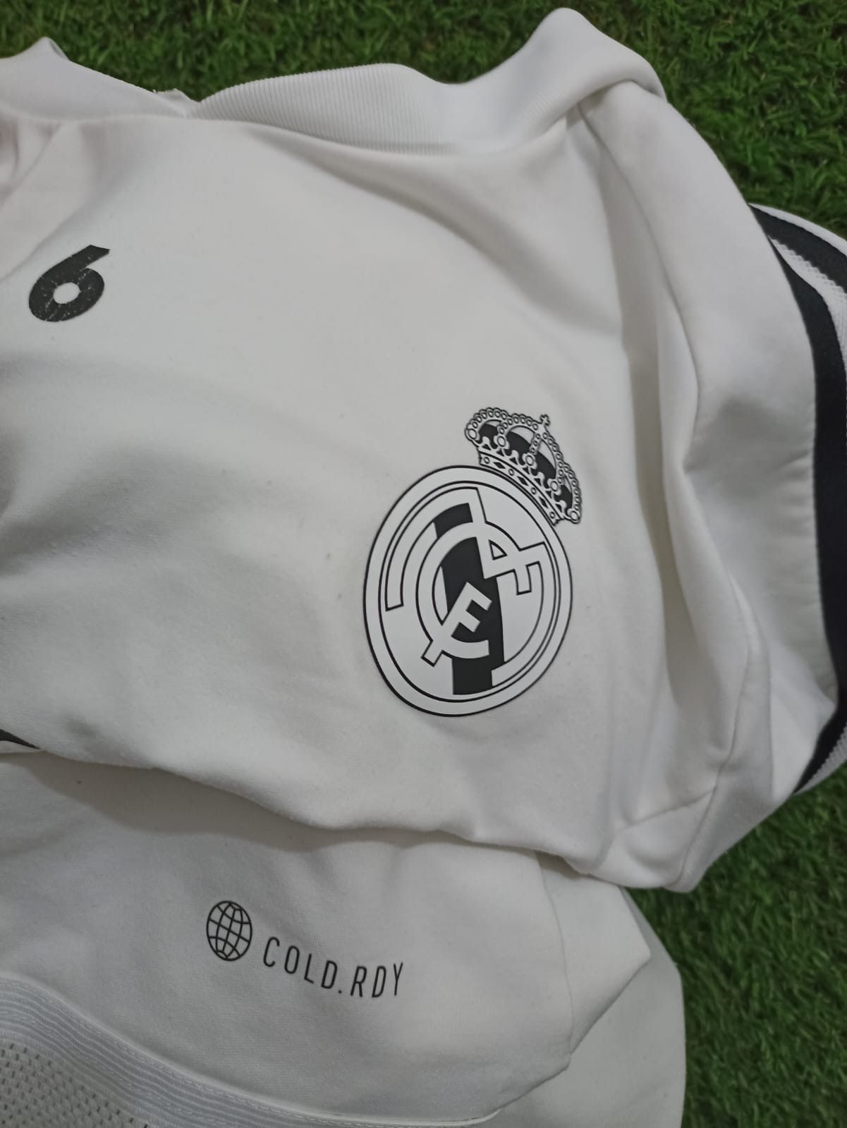 SUDADERA REAL MADRID UTILERIA #6 NACHO