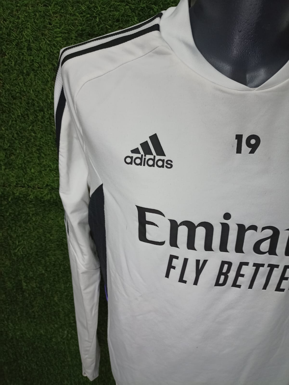 SUDADERA REAL MADRID UTILERIA #19 CEBALLOS