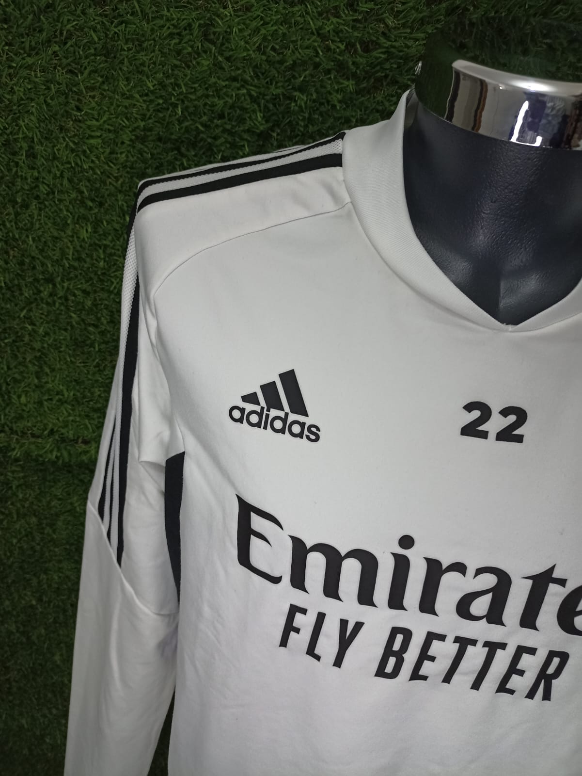 SUDADERA REAL MADRID UTILERIA #22 RUDIGER