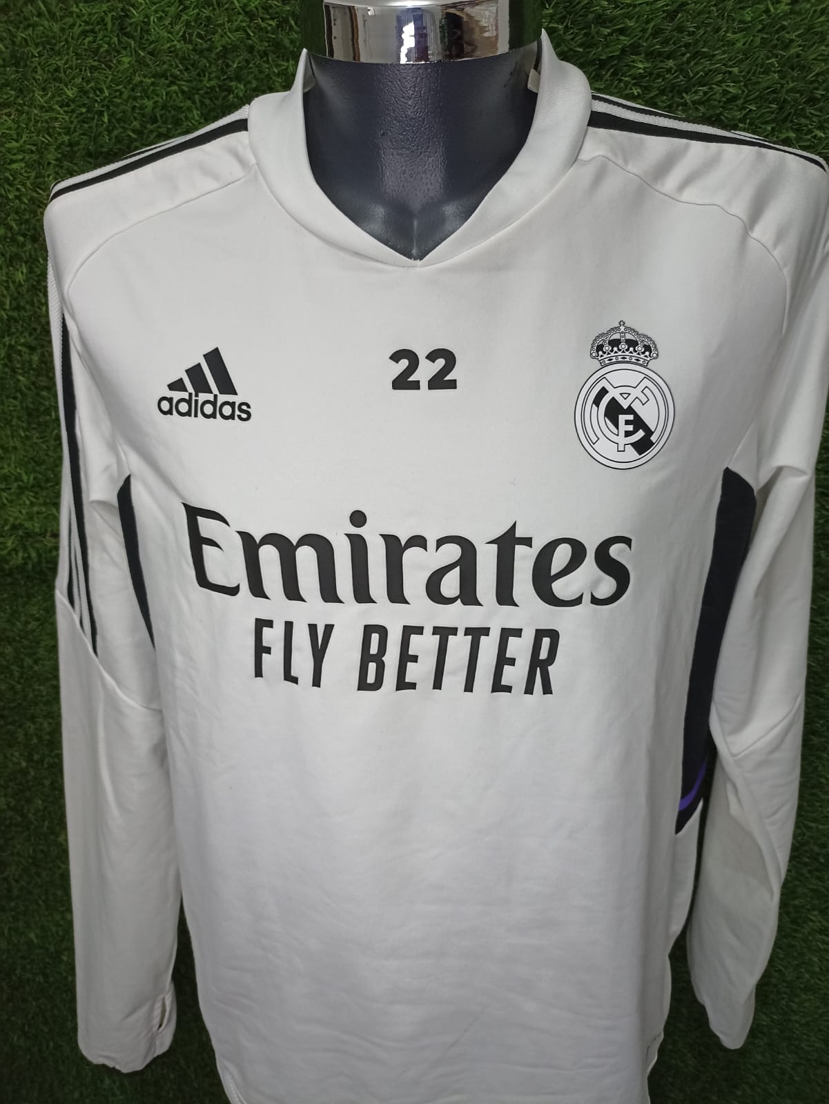 SUDADERA REAL MADRID UTILERIA #22 RUDIGER