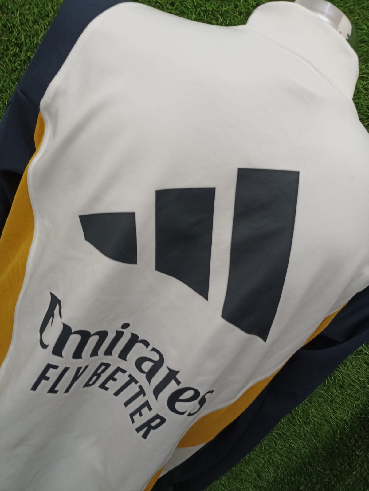 SUDADERA REAL MADRID UTILERIA