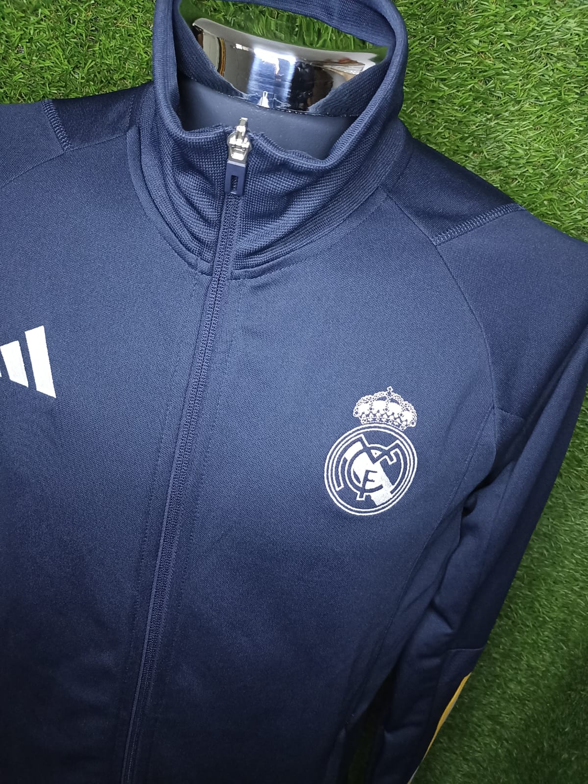 SUDADERA REAL MADRID UTILERIA
