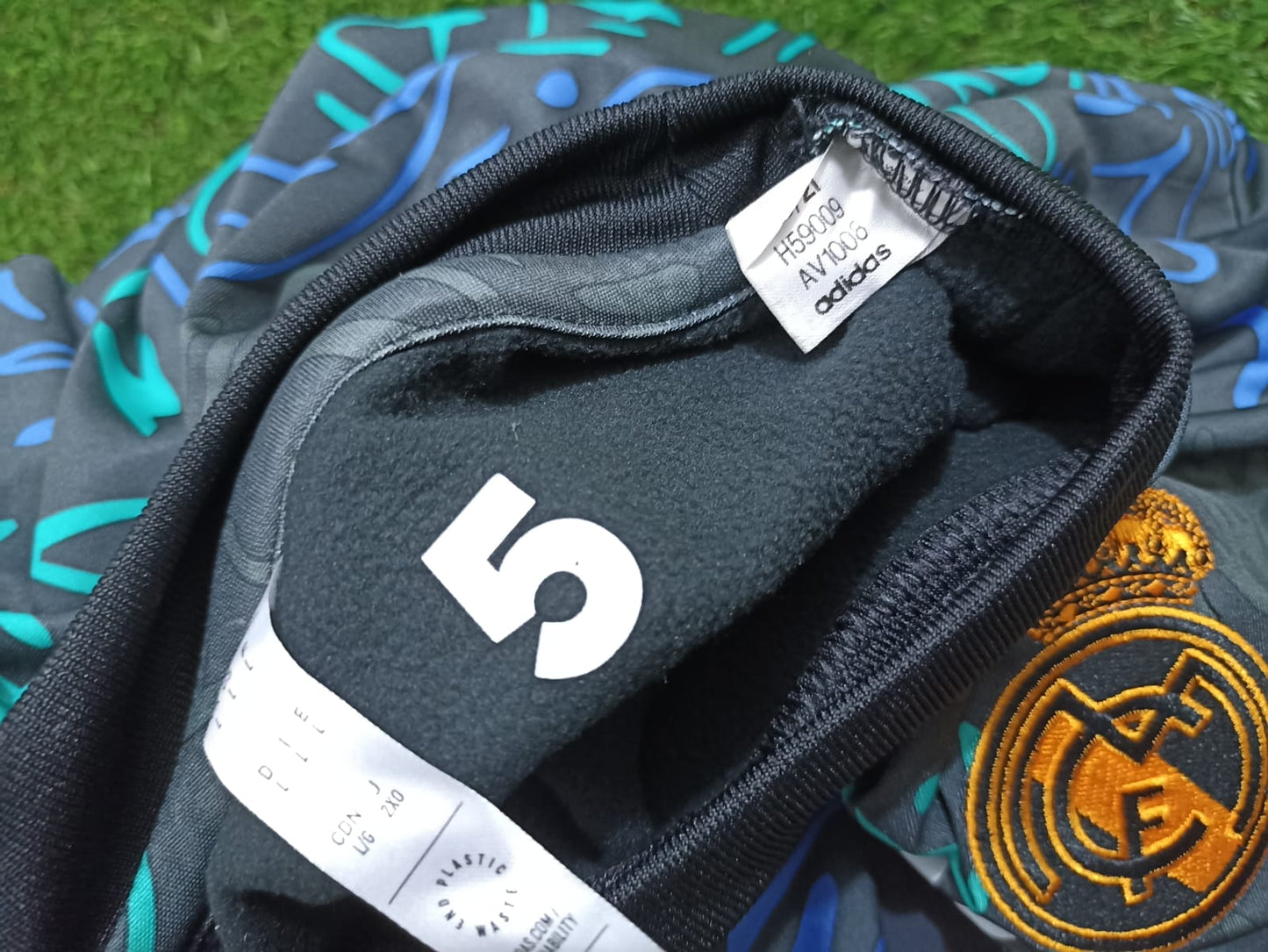 SUDADERA REAL MADRID UTILERIA #5 VALLEJO