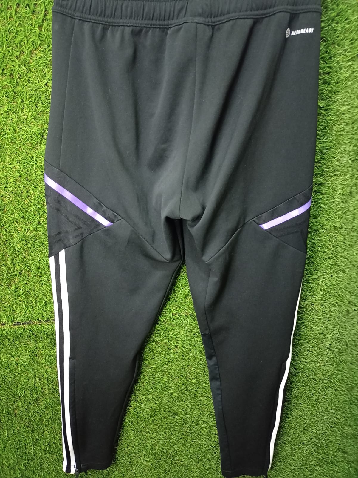 PANTALON REAL MADRID ENTRENAMIENTO 2022