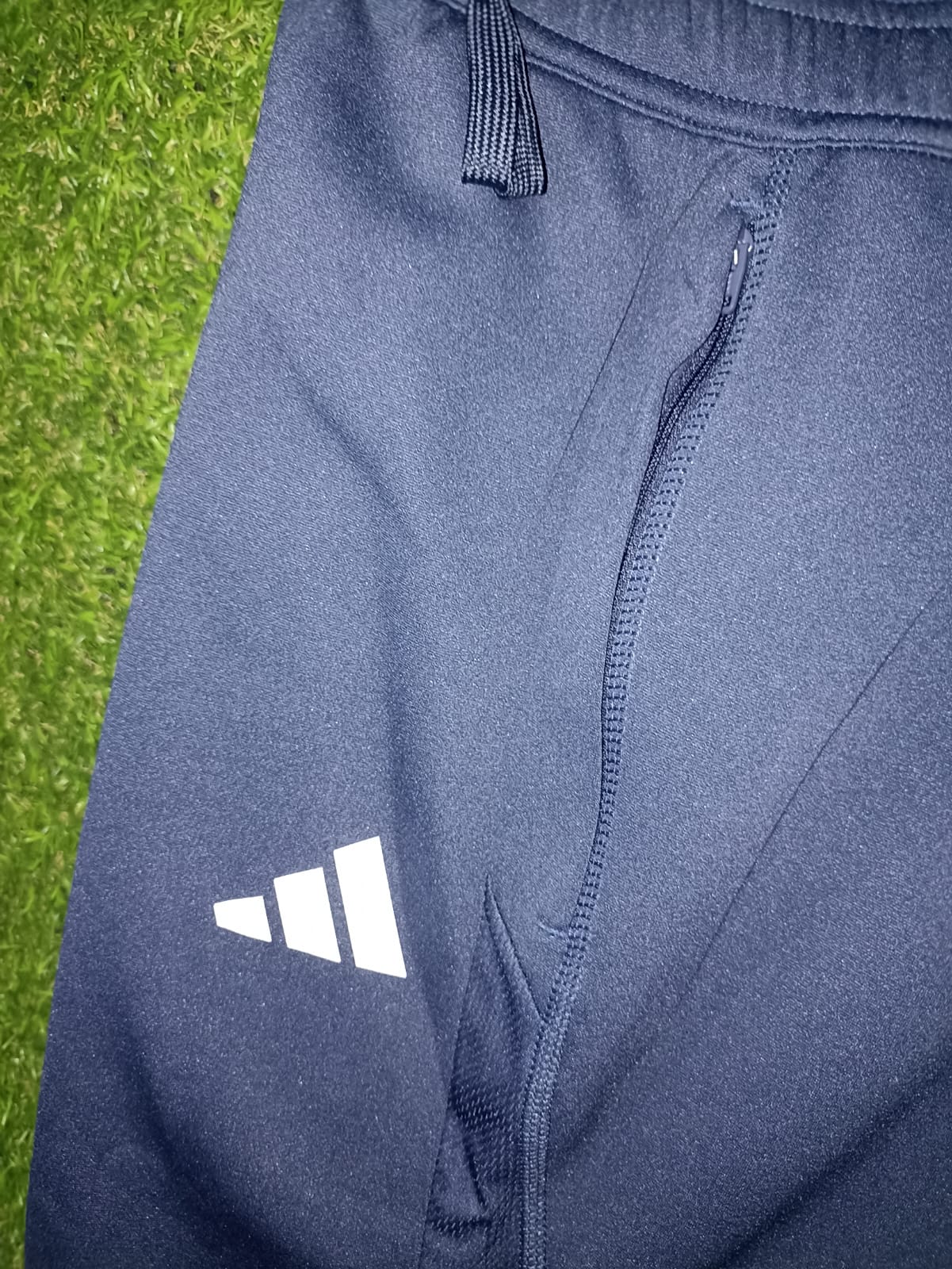 PANTALON ENTRENAMIENTO REAL MADRID 2022 AZUL