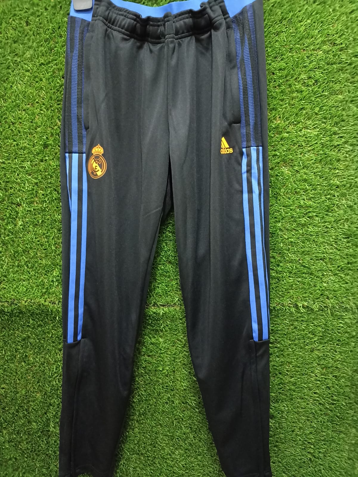 PANTALON REAL MADRID ENTRENAMIENTO PROFESIONAL 2021