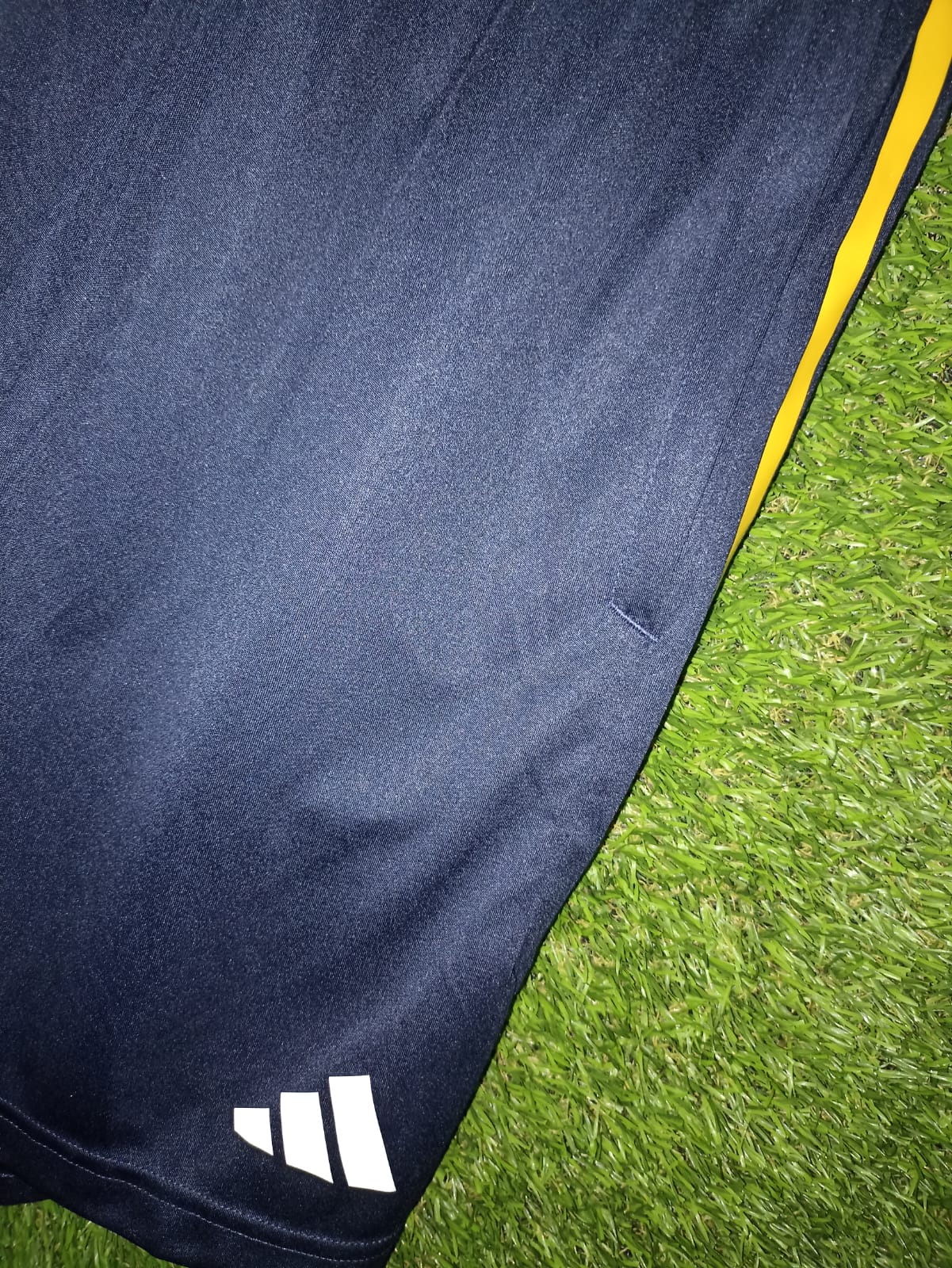 SHORT CON BOLSILLO REAL MADRID 2022