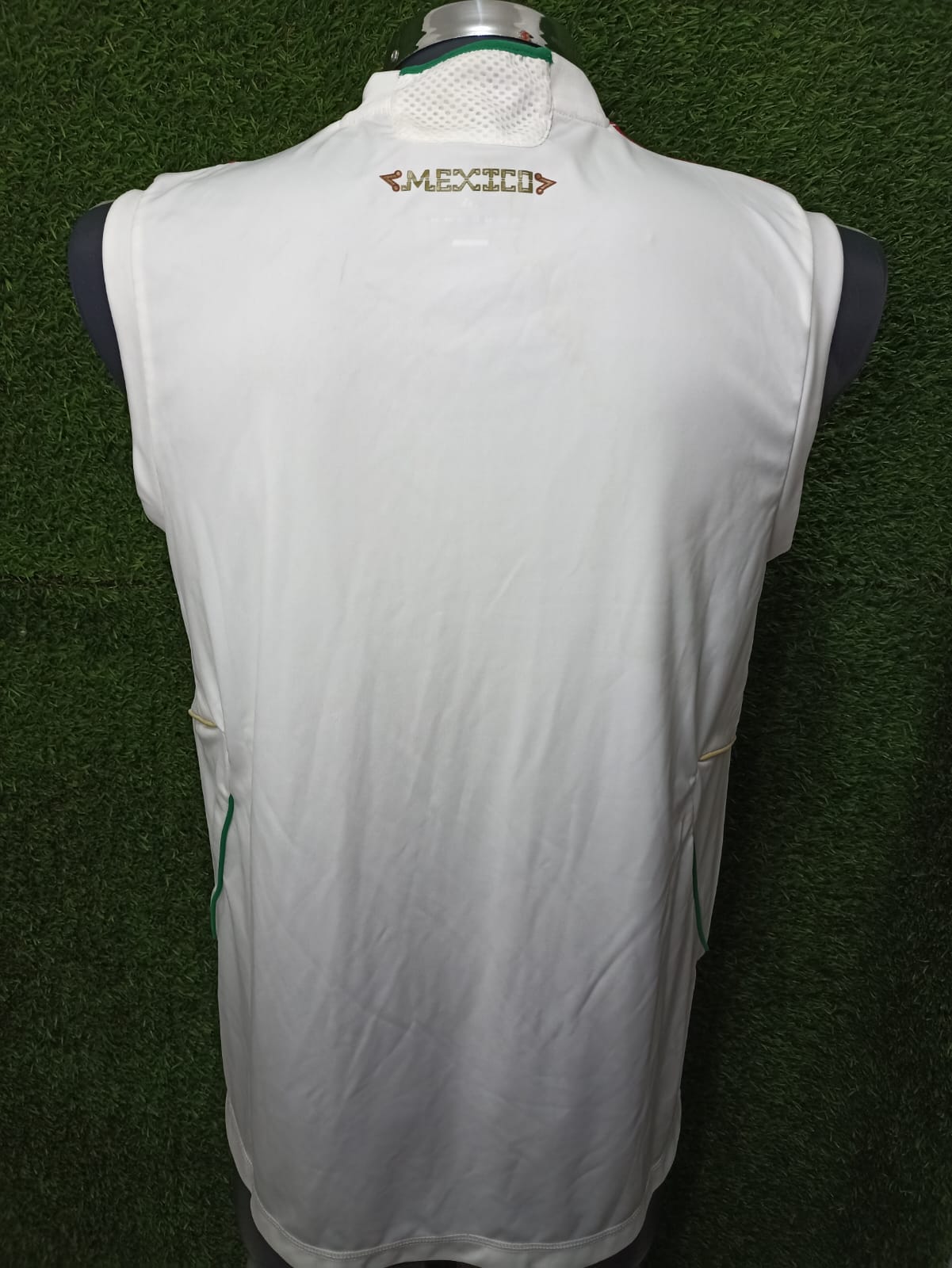 MUSCULOSA SELECCION MEXICANA UTILERIA #17