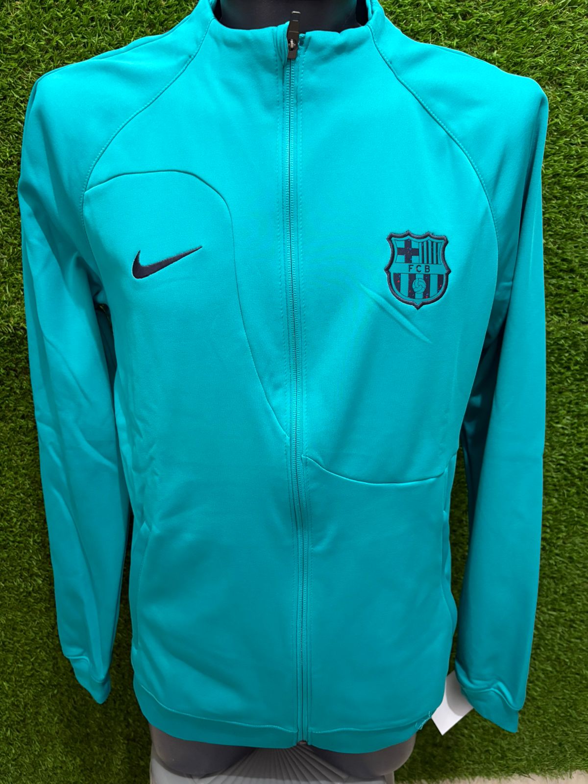 SUDADERA BARCELONA PRESENTACION