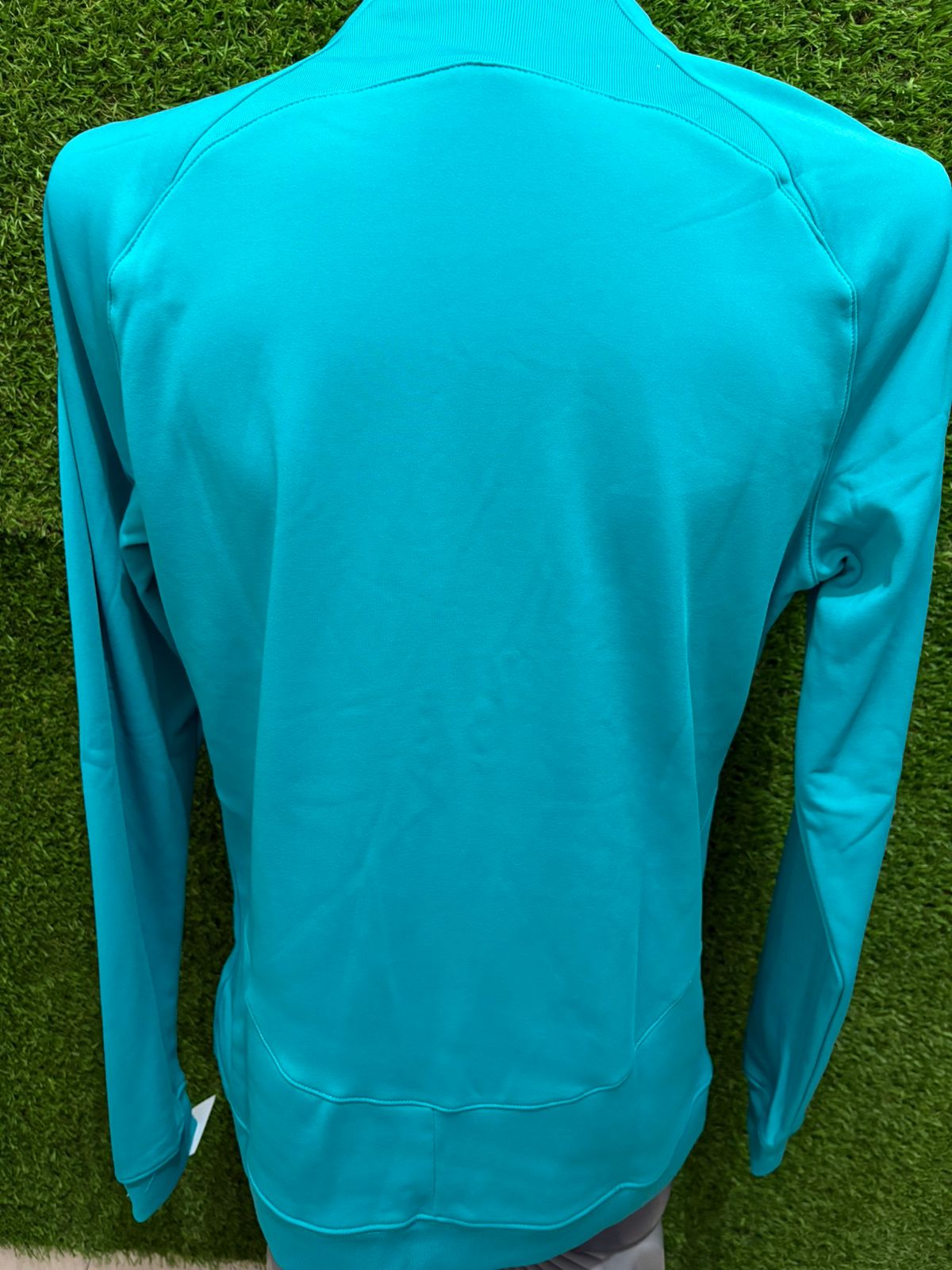 SUDADERA BARCELONA PRESENTACION