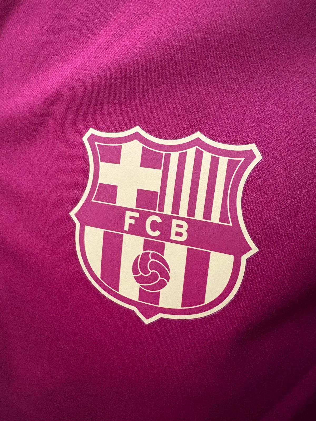 SUDADERA BARCELONA ROMPEVIENTOS STORM FIT