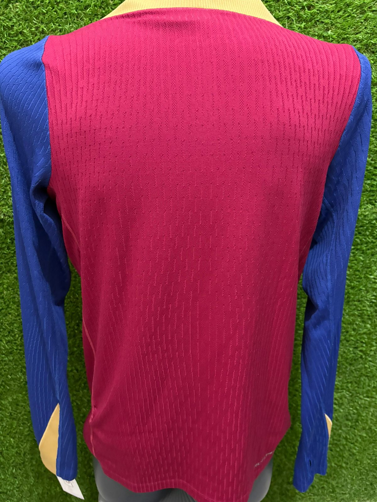 SUDADERA BARCELONA ENTRENAMIENTO PROFESIONAL