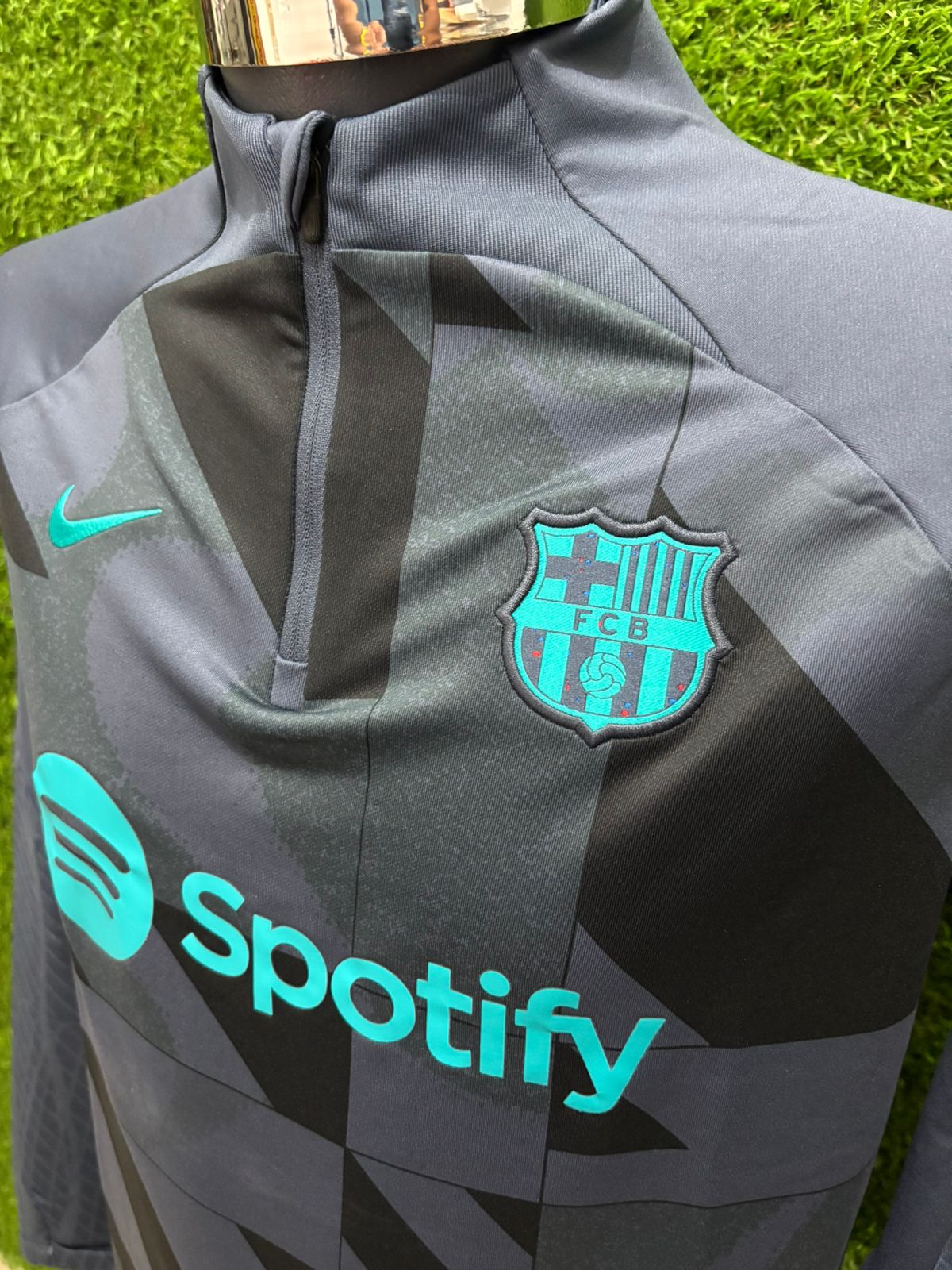 SUDADERA BARCELONA MEDIO CIERRE PREMATCH