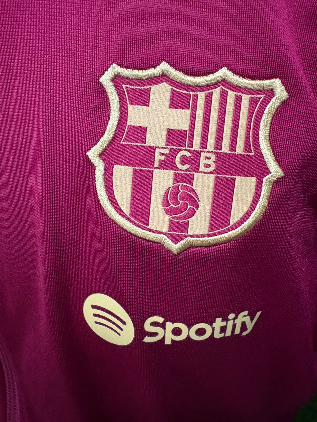 SUDADERA BARCELONA PRESENTACION