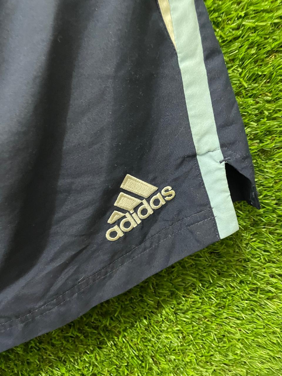 SHORT REAL MADRID ENTRENAMIENTO CON BOLSAS