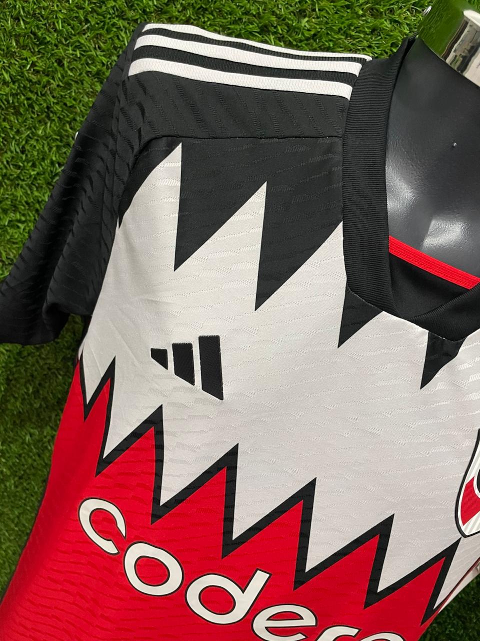 JERSEY RIVER PLATE VISITA 2024 VERSION JUEGO #30 MASTANTUONO