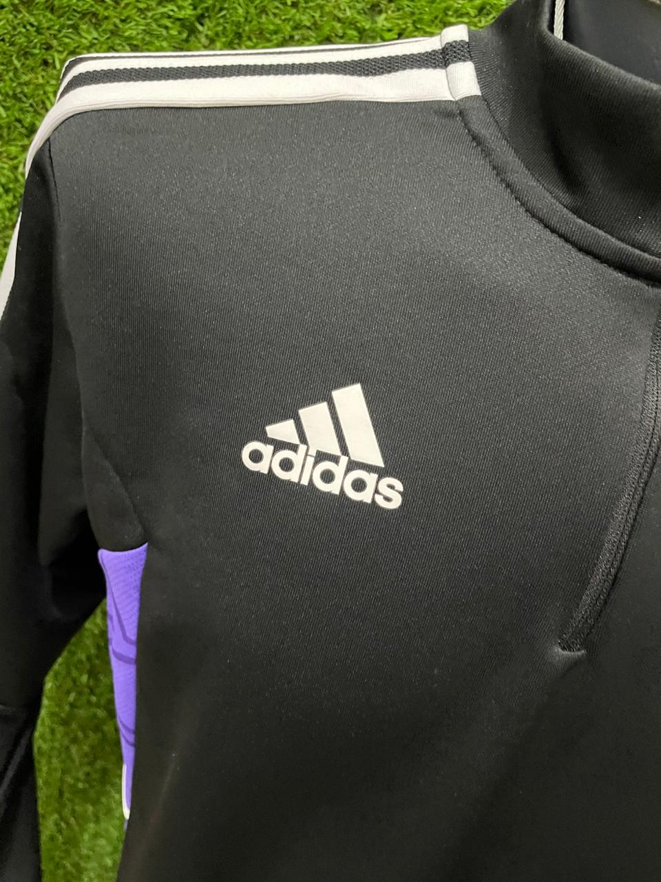 SUDADERA REAL MADRID UTILERIA CUERPO MEDICO