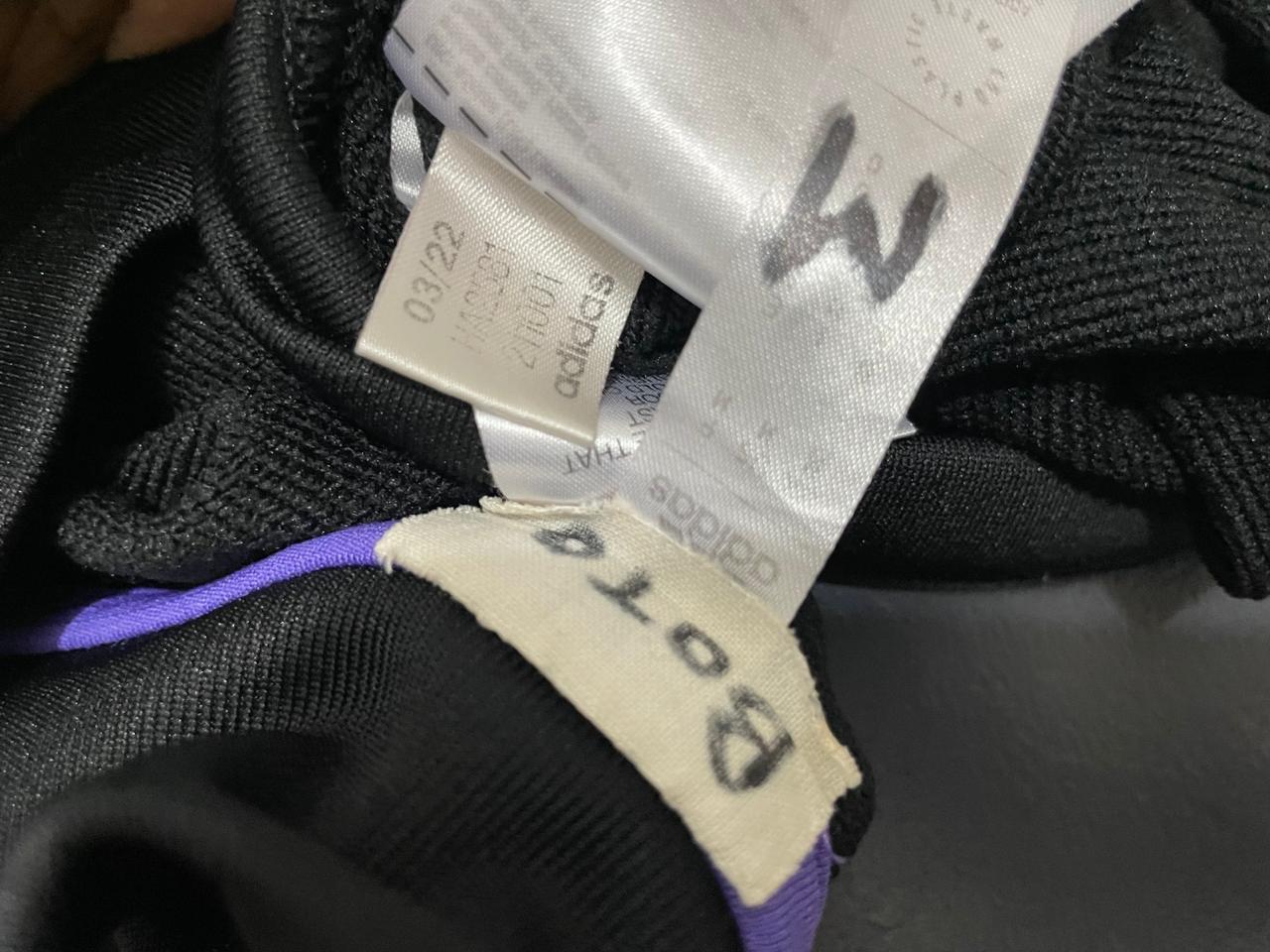 SUDADERA REAL MADRID UTILERIA CUERPO MEDICO
