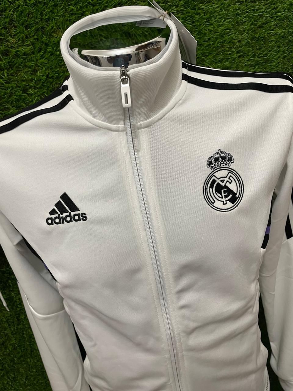 CONJUNTO REAL MADRID 2022