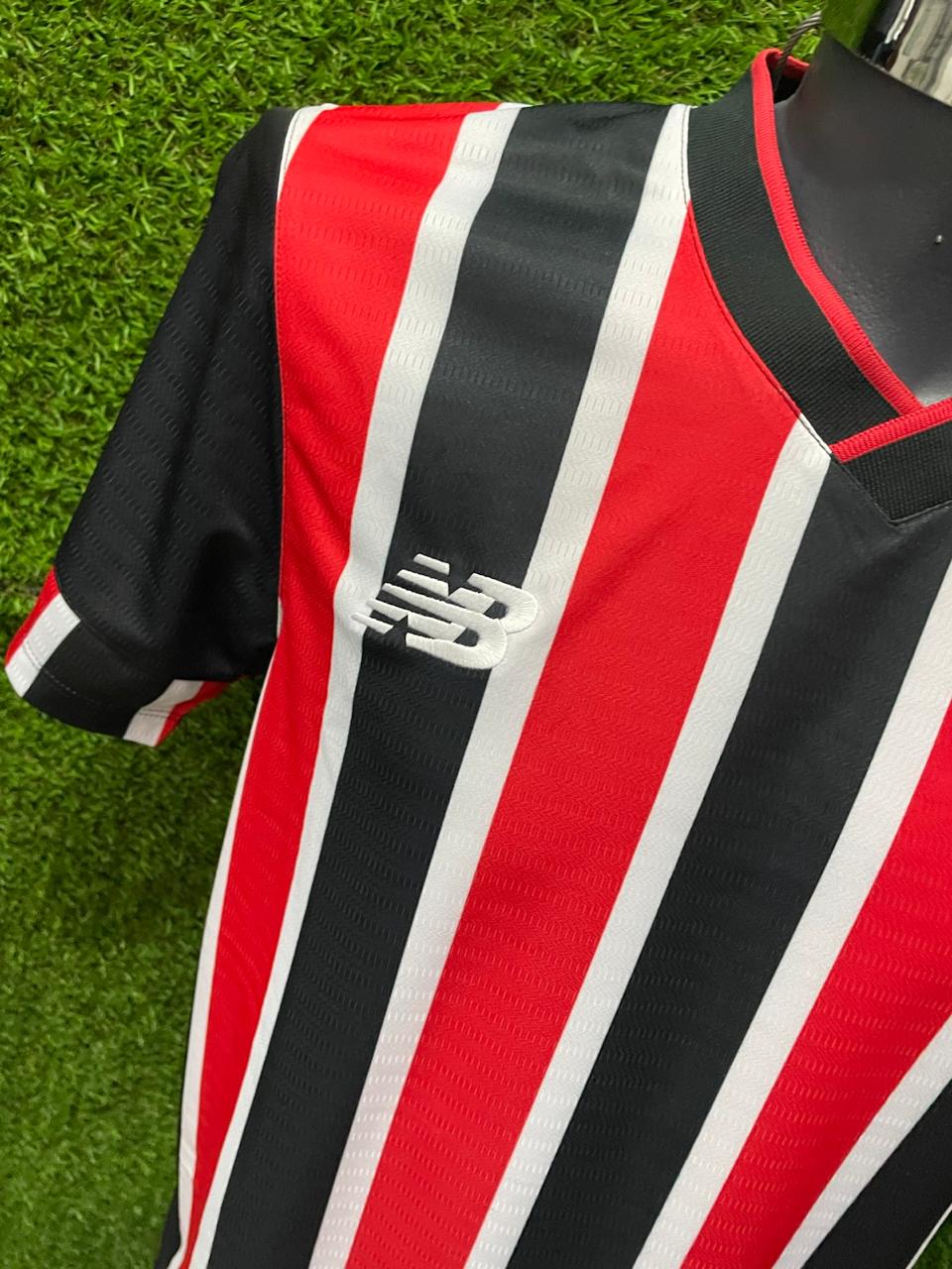 JERSEY SAO PAULO VISITA 2024