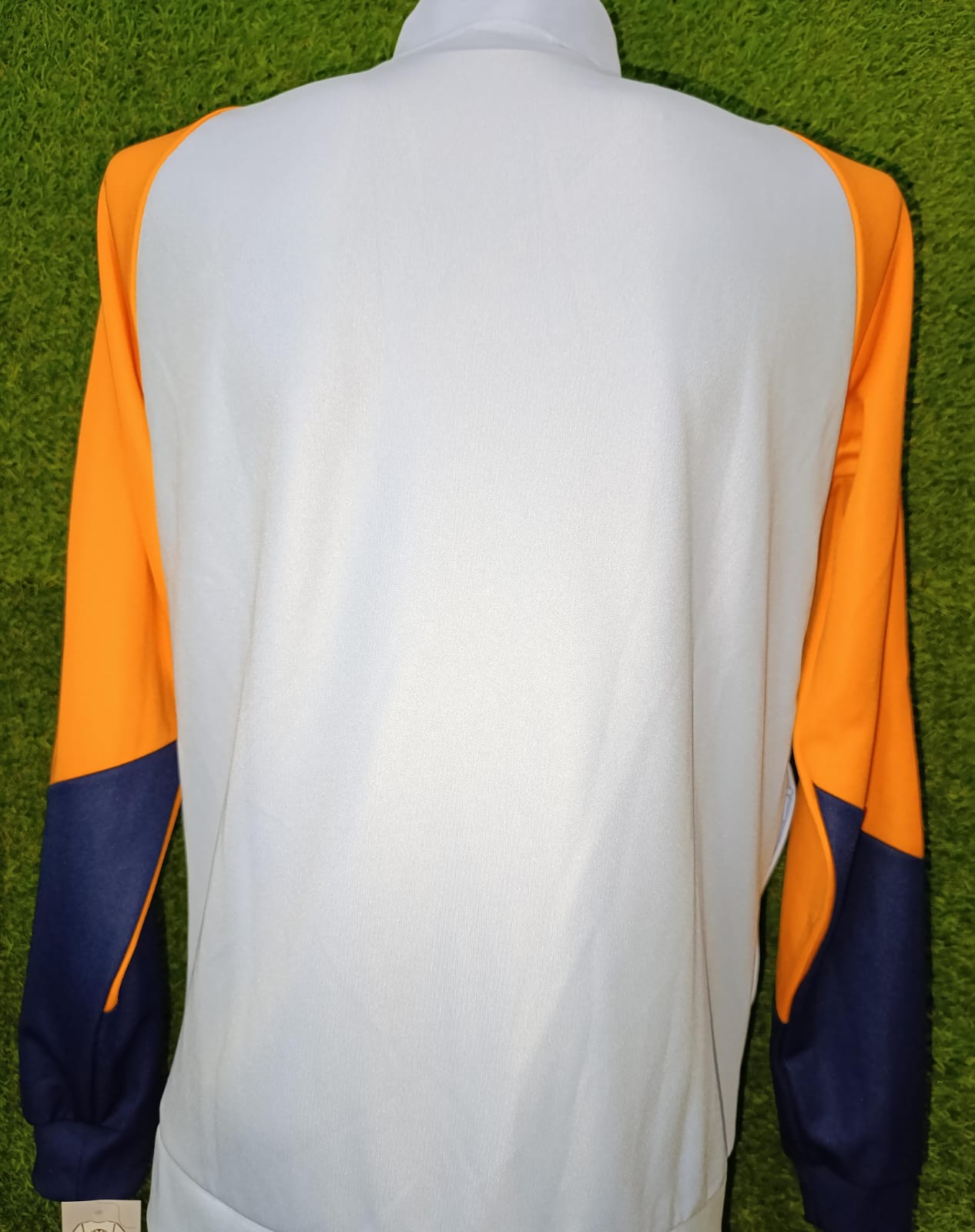 SUDADERA REAL MADRID CIERRE COMPLETO 2025