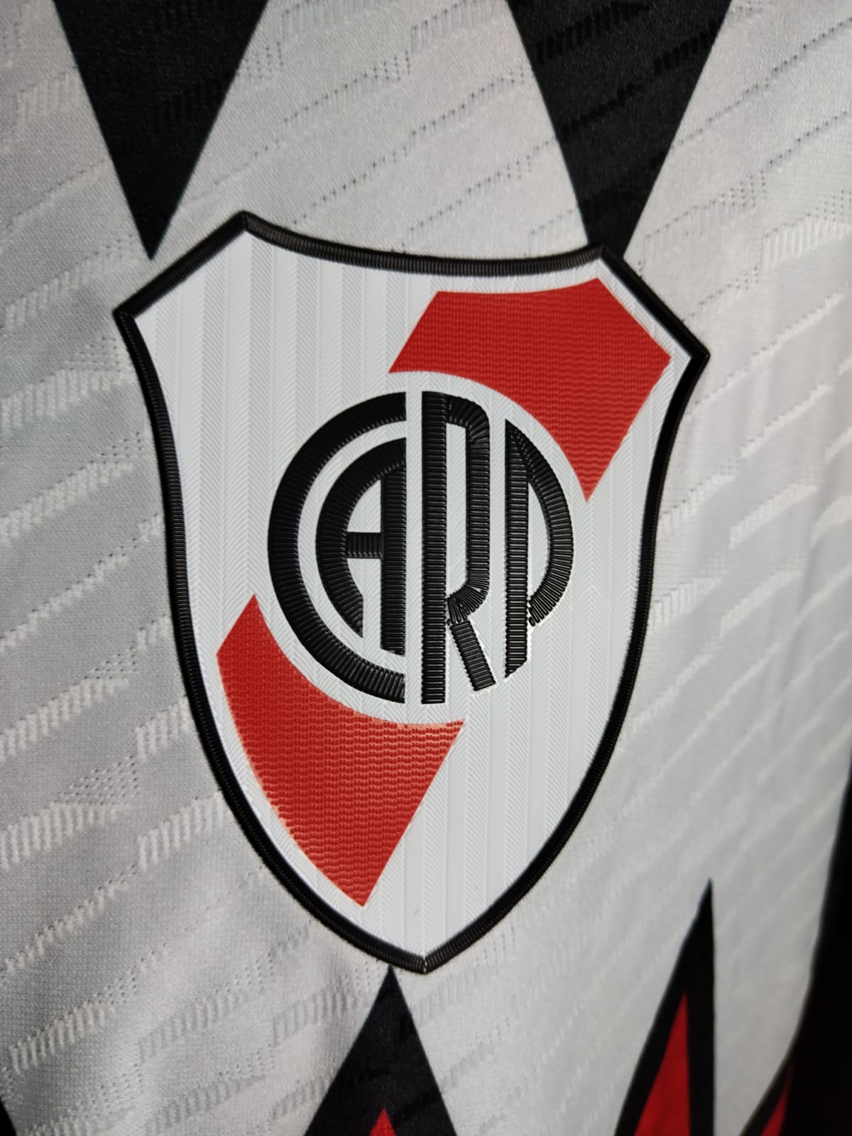 JERSEY ALTERNATIVA AUTHENTIC RIVER PLATE 23/24 MANGA LARGA