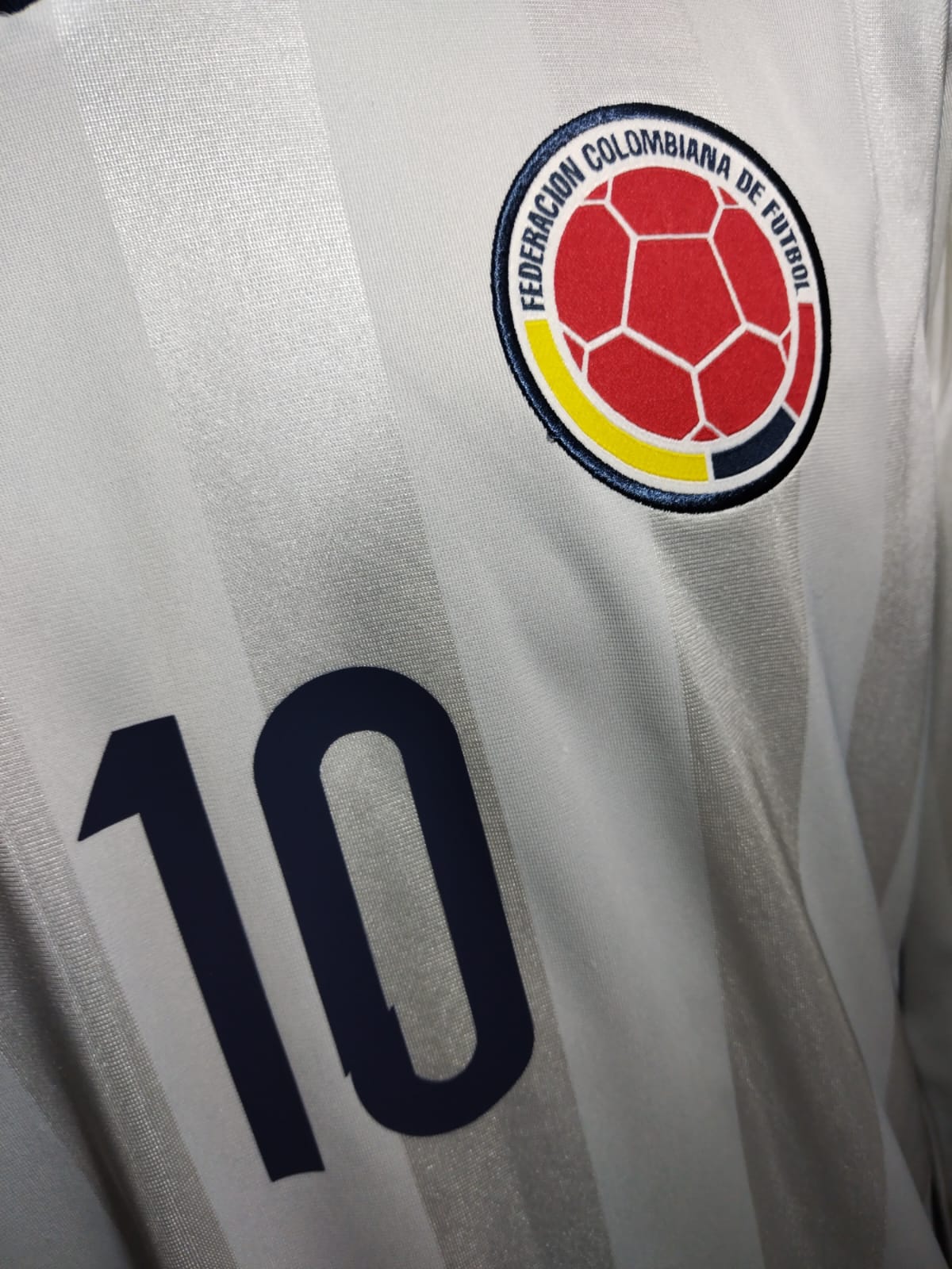 JERSEY COLOMBIA 2016 VISITA JAMES #10