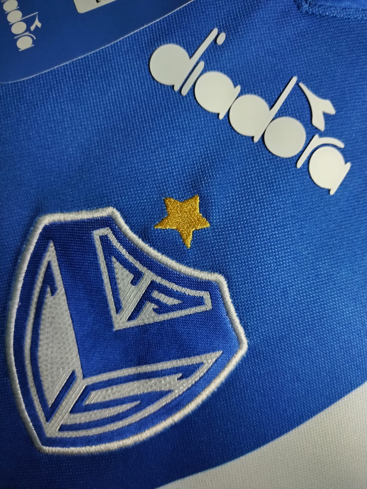 JERSEY VELEZ VISITA 2023 MANGA LARGA