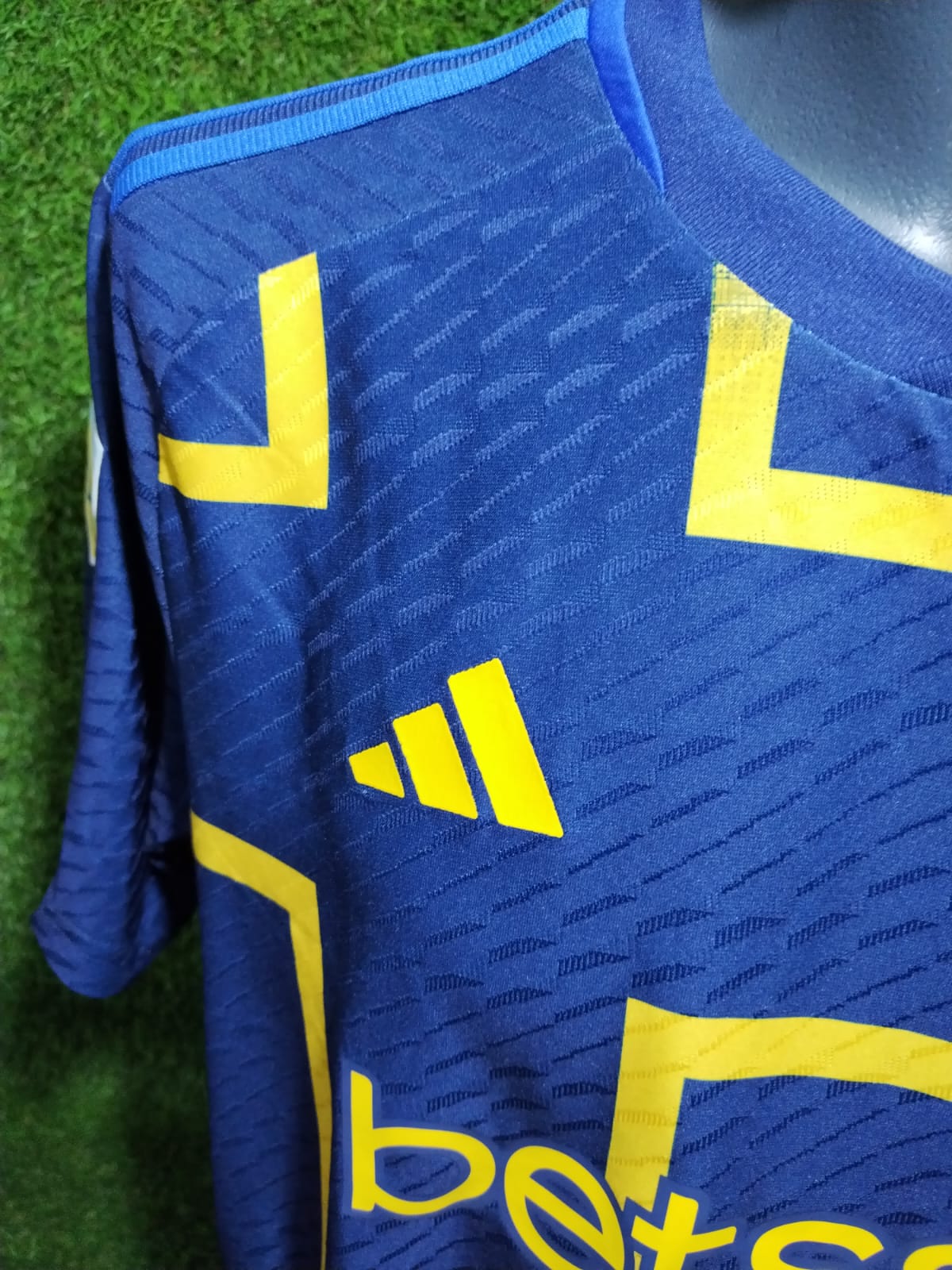 JERSEY BOCA JUNIORS ALTERNATIVA AUTHENTIC HEAT RDY 24-25 CAVANI #10