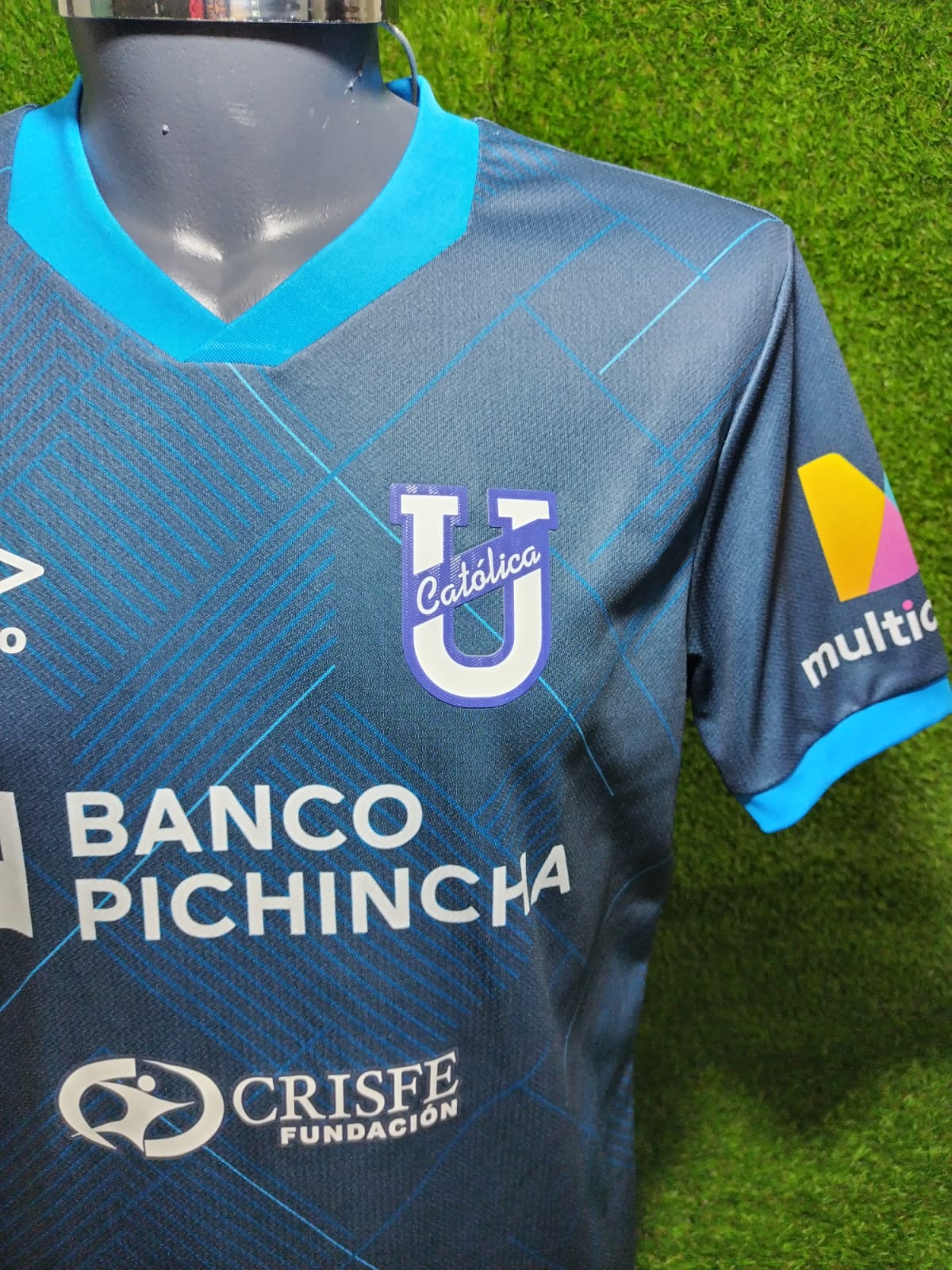 JERSEY UNIVERSIDAD COTOLICA DE QUITO VISITA 2023