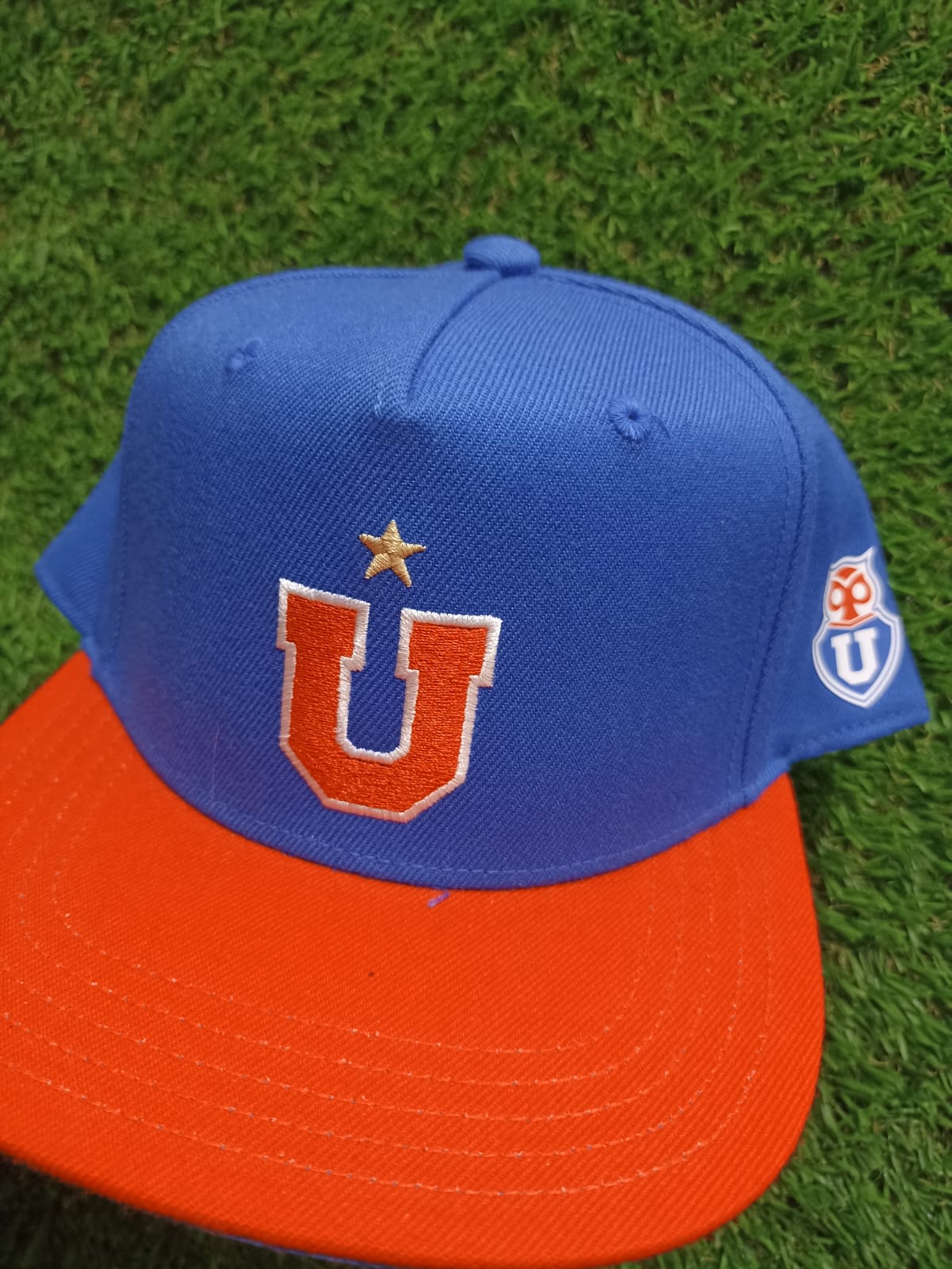 GORRA SNAPBACK UNIVERSIDAD DE CHILE