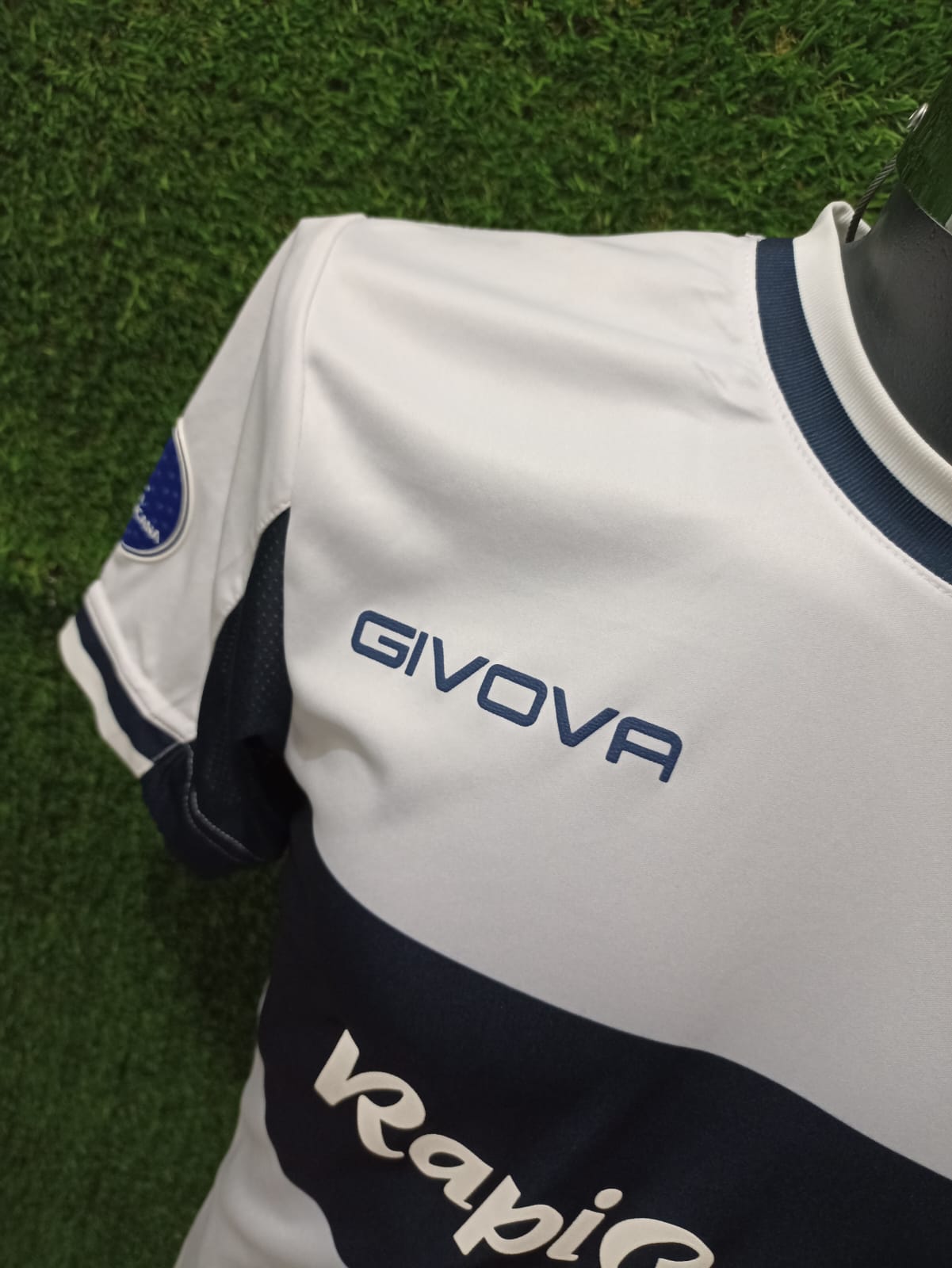 JERSEY GIMNASIA Y ESGRIMA DE LA PLATA #42 RAMIREZ