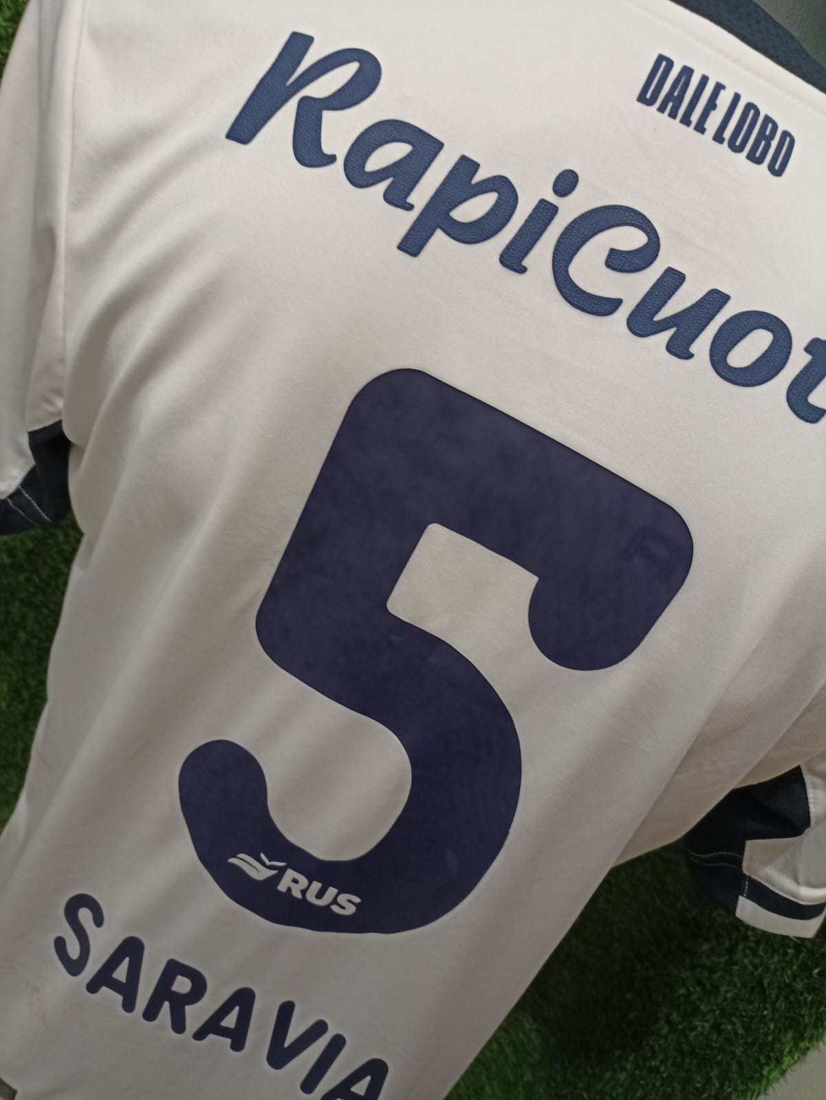 JERSEY GIMNASIA Y ESGRIMA DE LA PLATA #5 SARAVIA
