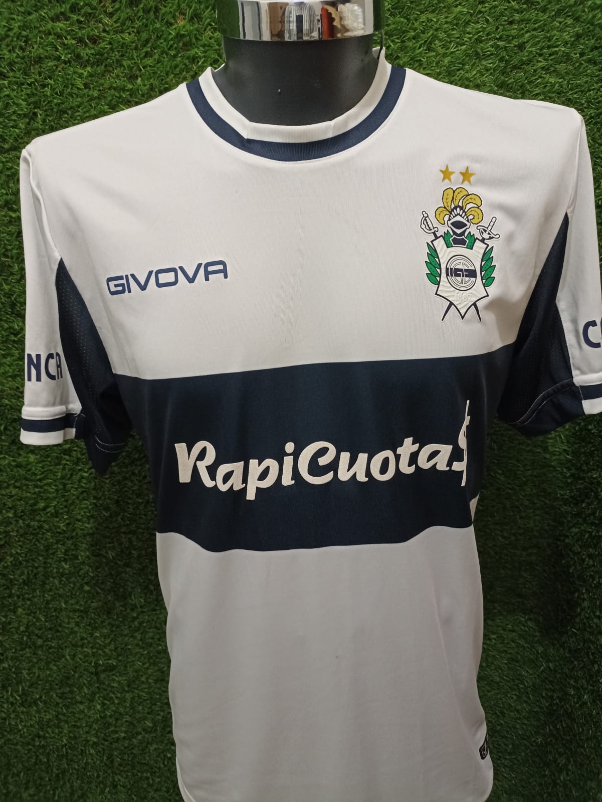 JERSEY GIMNASIA Y ESGRIMA DE LA PLATA #5 SARAVIA