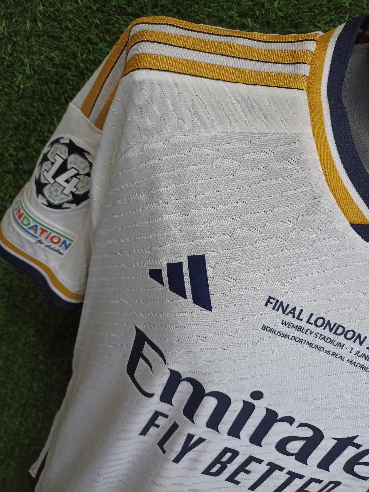 JERSEY REAL MADRID #7 VINI JR FINAL CHAMPIONS