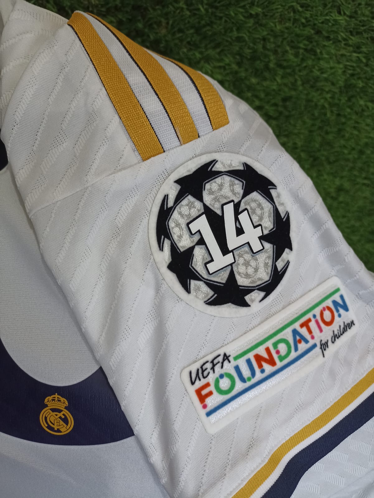 JERSEY REAL MADRID #10 MODRIC FINAL CHAMPIONS