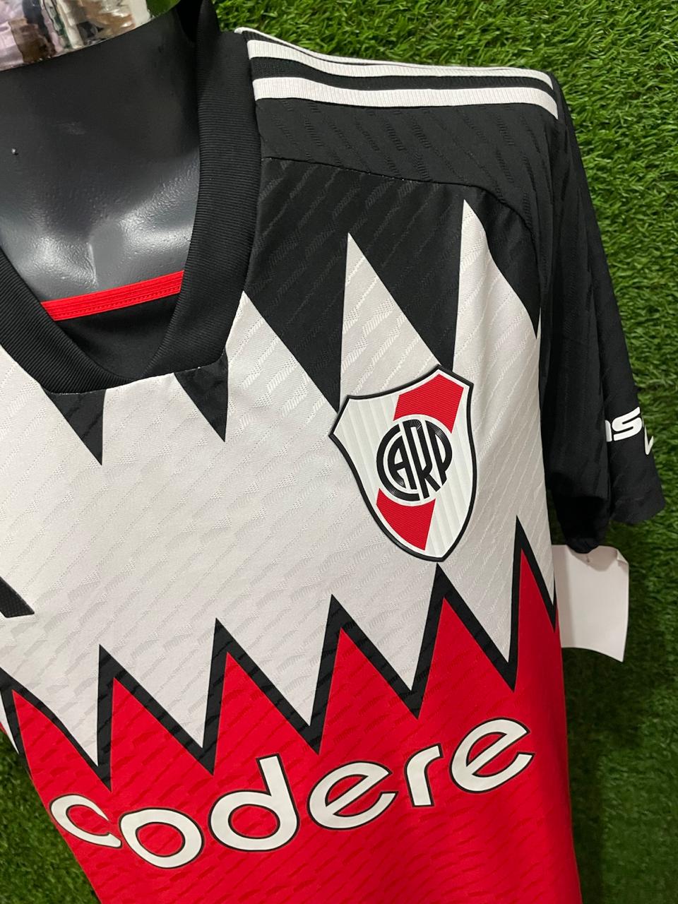 JERSEY RIVER PLATE VISITA 2024 VERSION JUEGO #30 MASTANTUONO