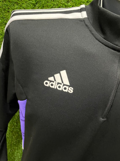 SUDADERA REAL MADRID UTILERIA CUERPO MEDICO